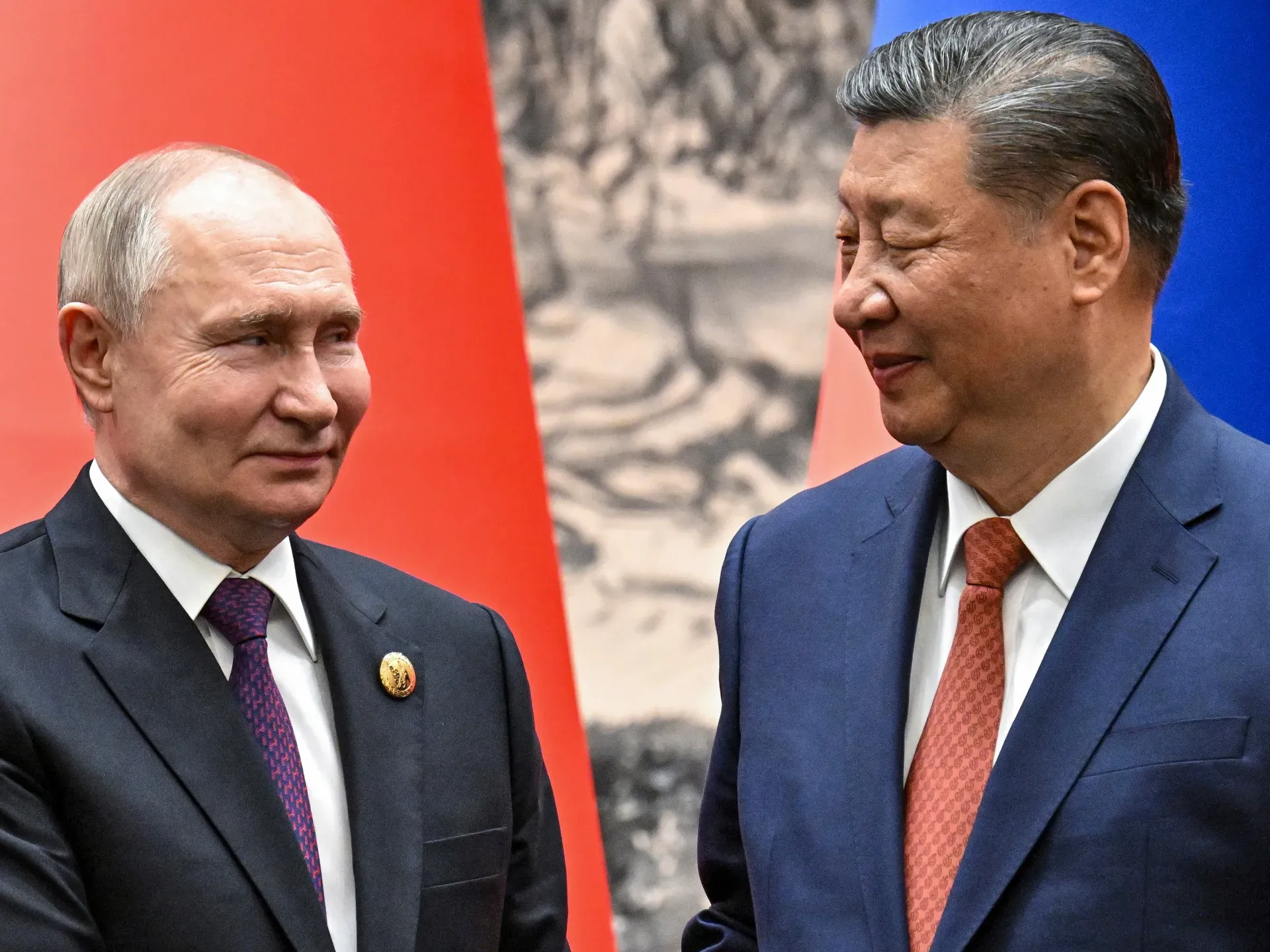 Putin, Xi criticise Israel’s attacks on Iran, urge de-escalation