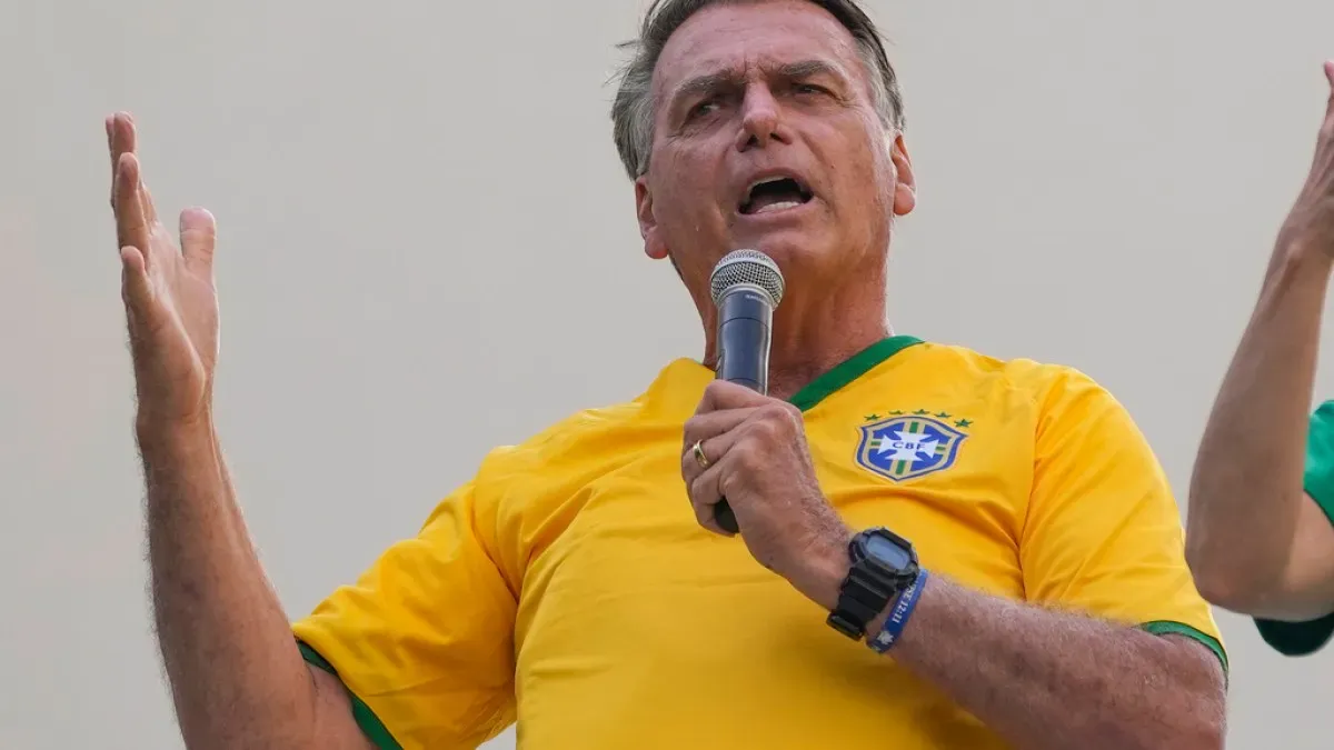 Brazil’s ex-President Bolsonaro planned asylum in Argentina, police say