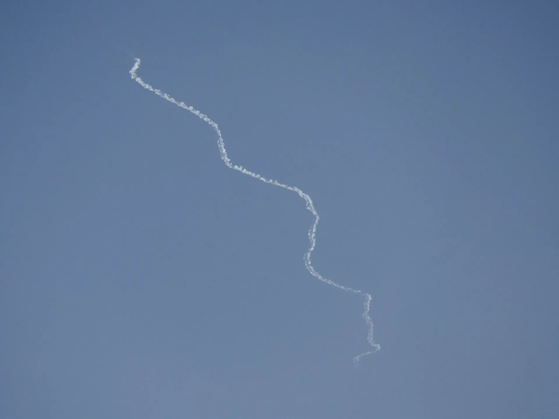 Hezbollah fires missile at Mossad HQ near Tel Aviv