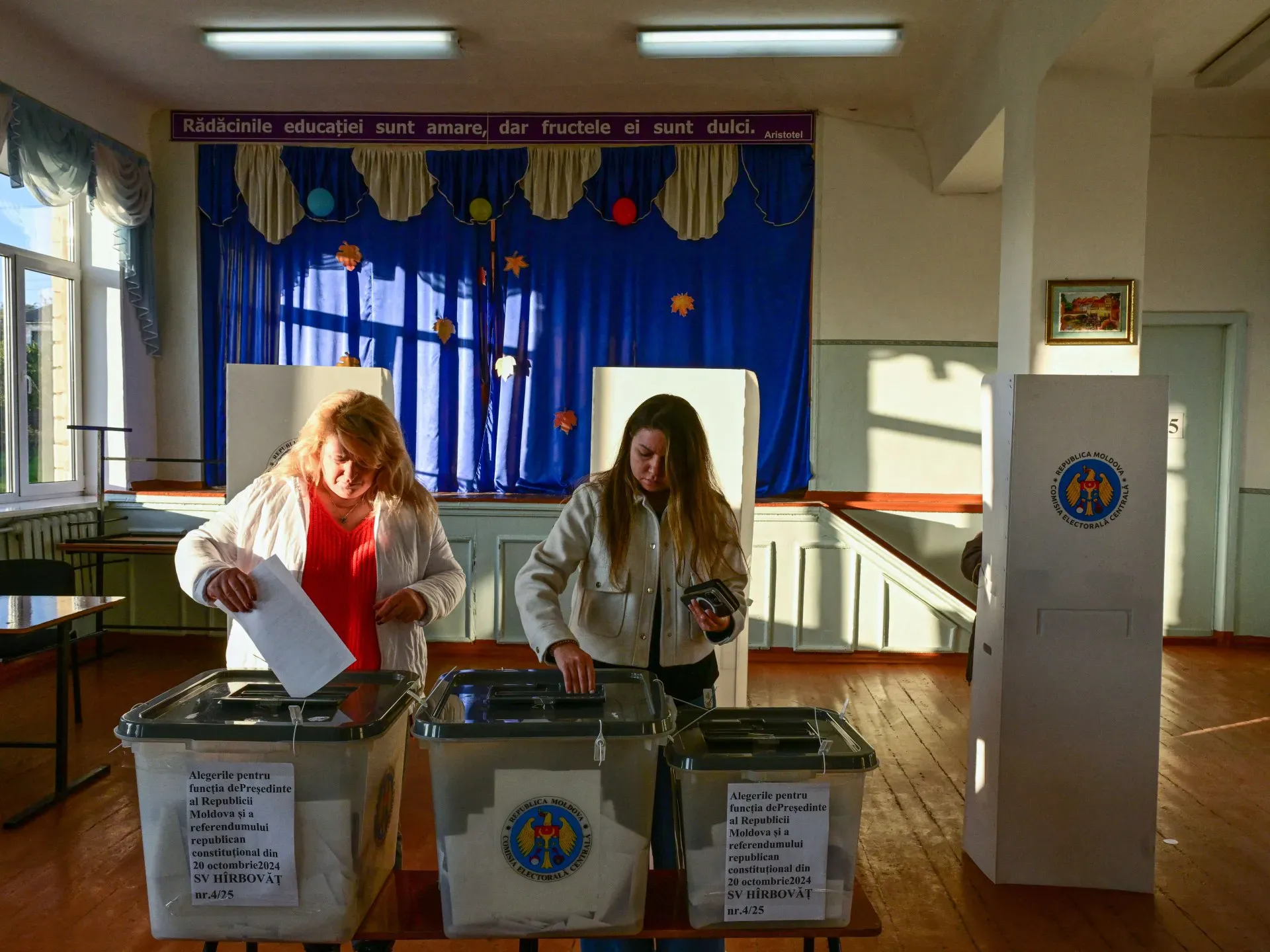 Moldova EU membership referendum hangs in the balance, early results show