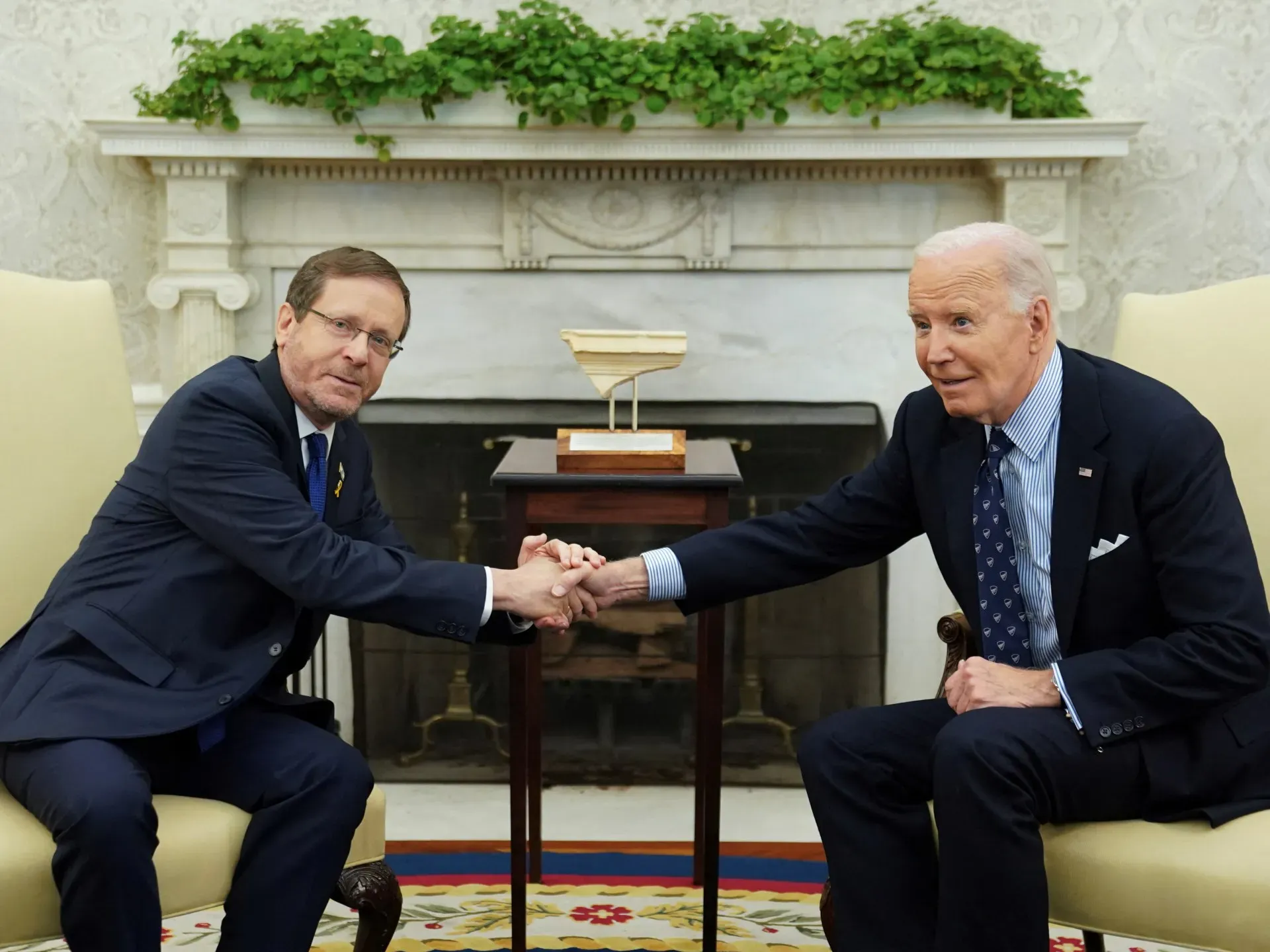 Biden dismisses journalist’s question on reaching deal for Gaza captives