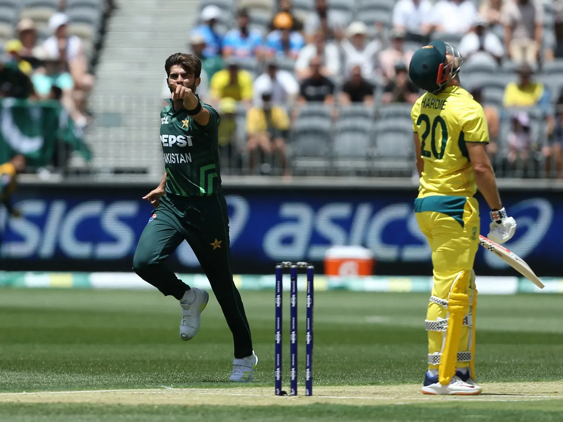 Pakistan beat Australia by 8 wickets in third ODI to win series 2-1