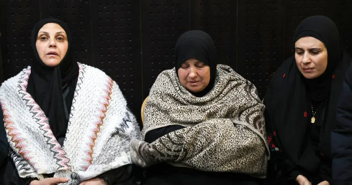 Hamas says Israel evading obligations as release of Palestinians delayed