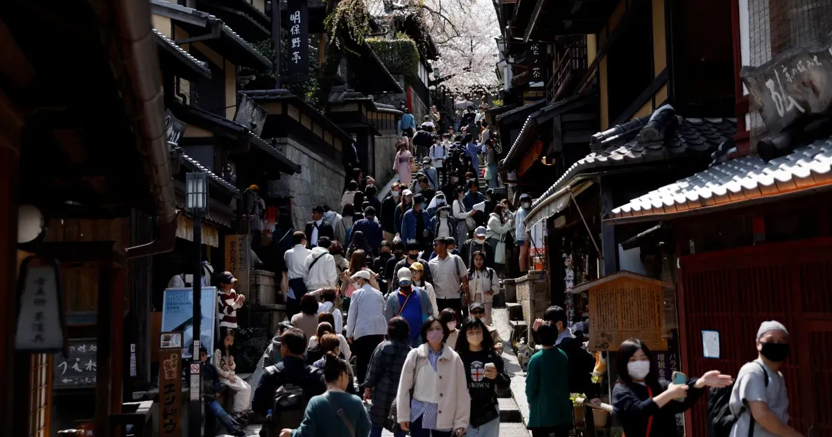 Guest house in Japan under fire for asking Israeli guests about war crimes