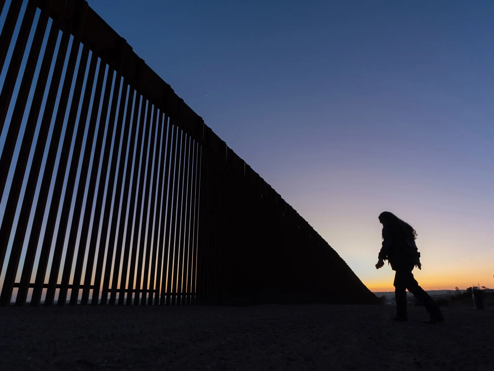 Judge blocks Trump’s ban on asylum at the southern US border