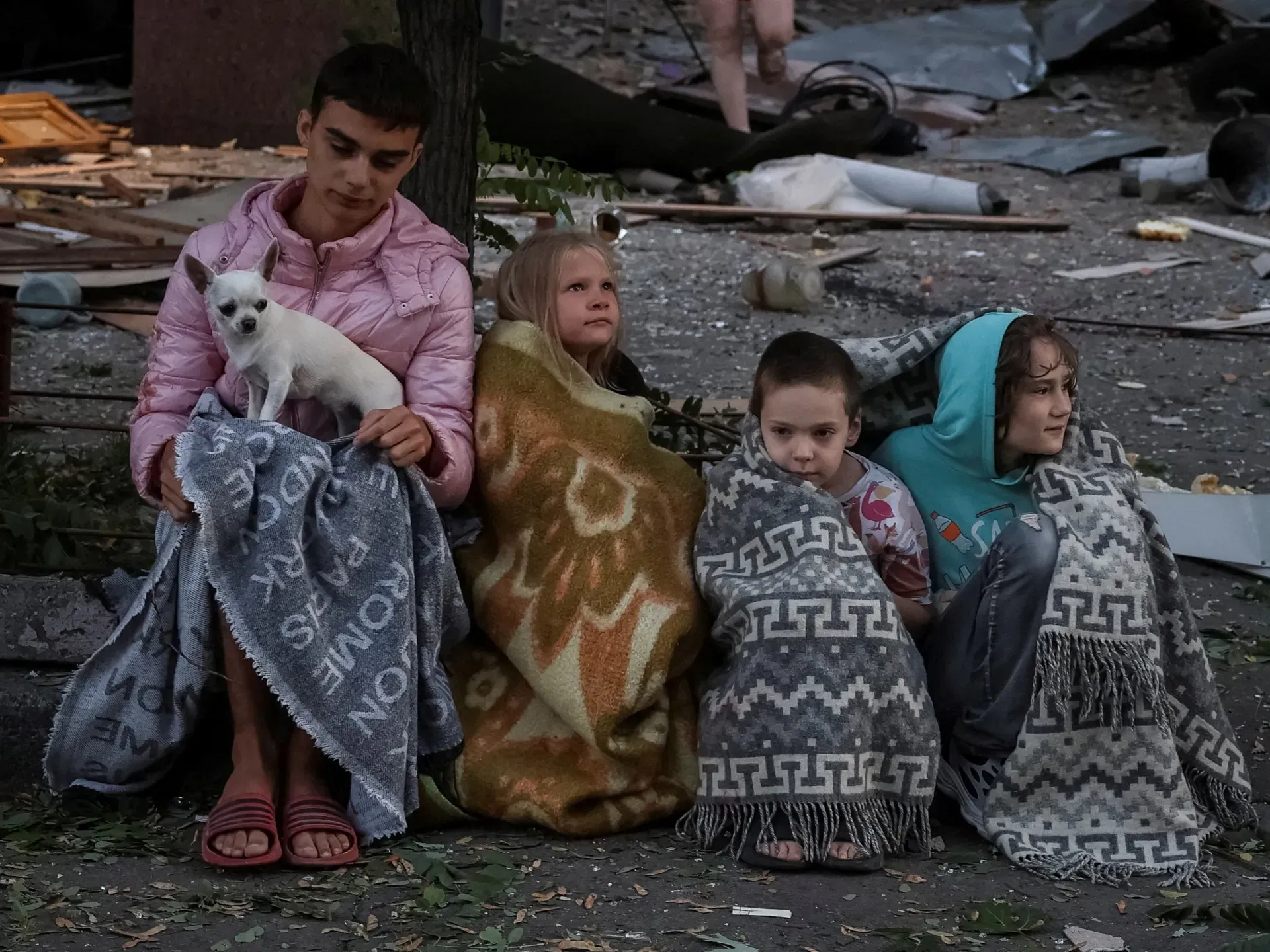 Week in Pictures: From missile strikes in Kyiv to Indonesia protests