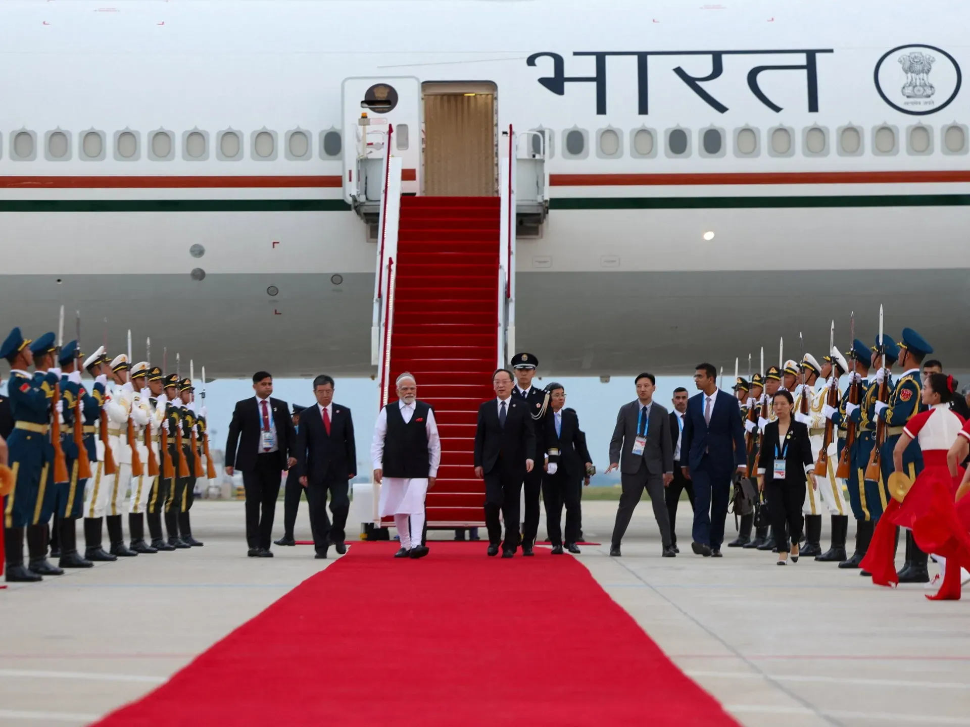 India committed to improving ties with China, Modi tells Xi before SCO meet